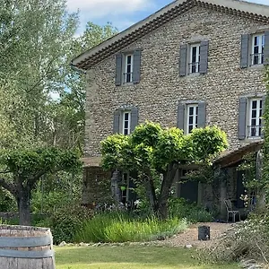Mas Lou Parpaioun Bed & Breakfast Crestet